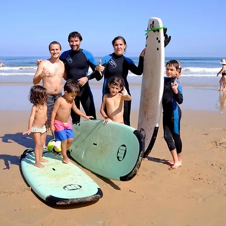 Black Shark Surfhouse Cobreces