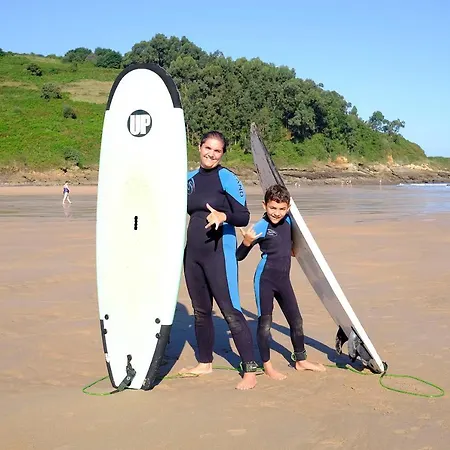 Black Shark Surfhouse Hostel