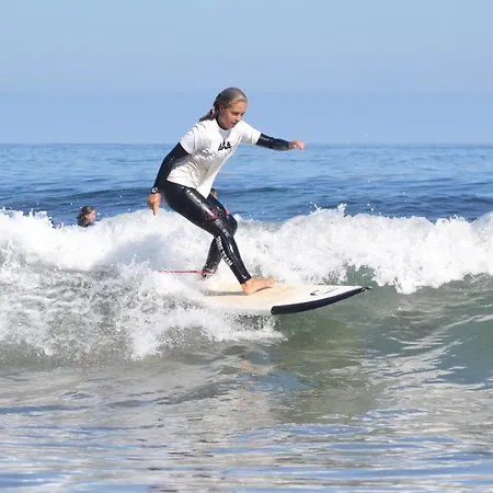 Black Shark Surfhouse * Cobreces